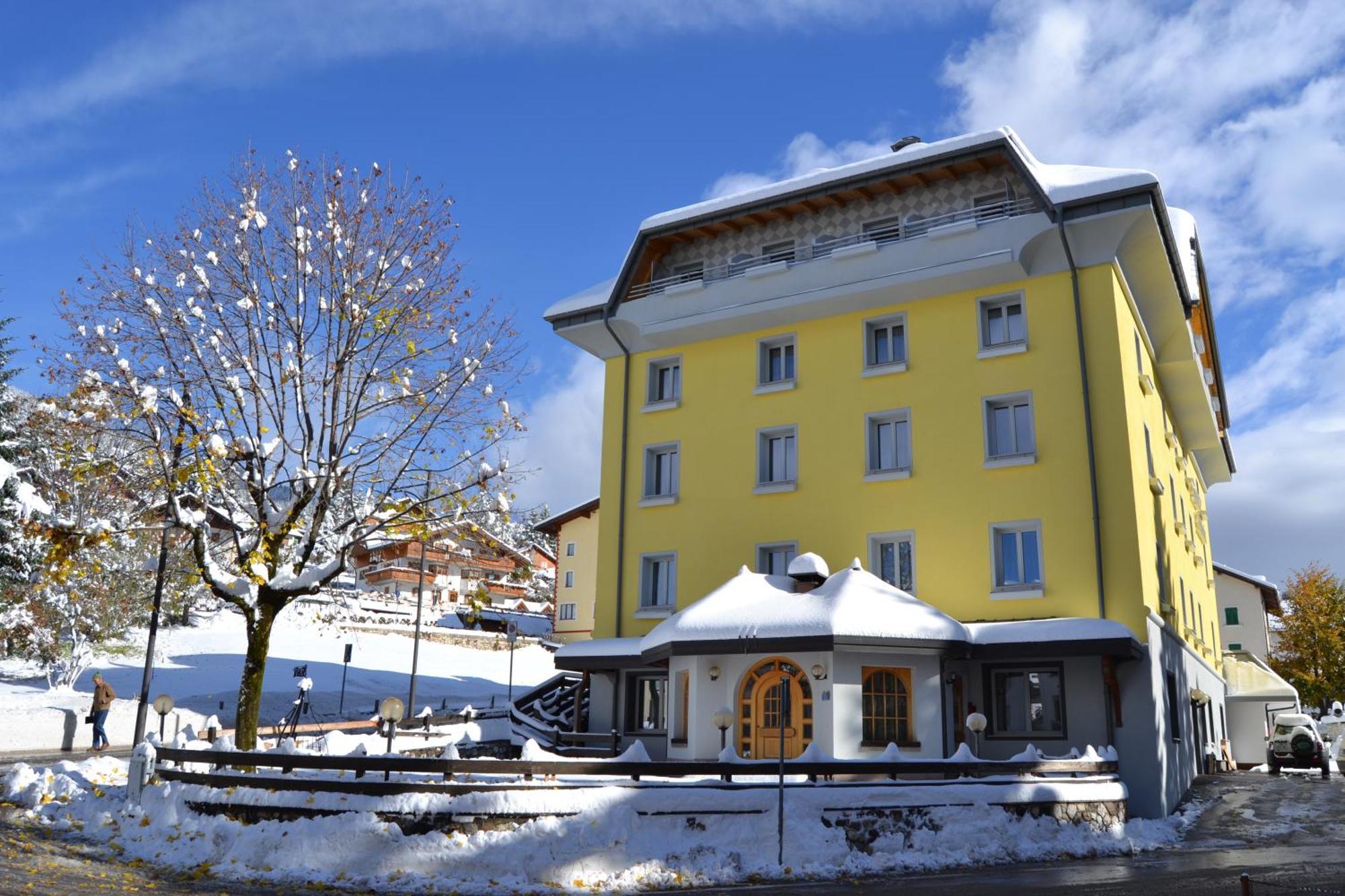 Hotel Vittoria Folgaria Dış mekan fotoğraf