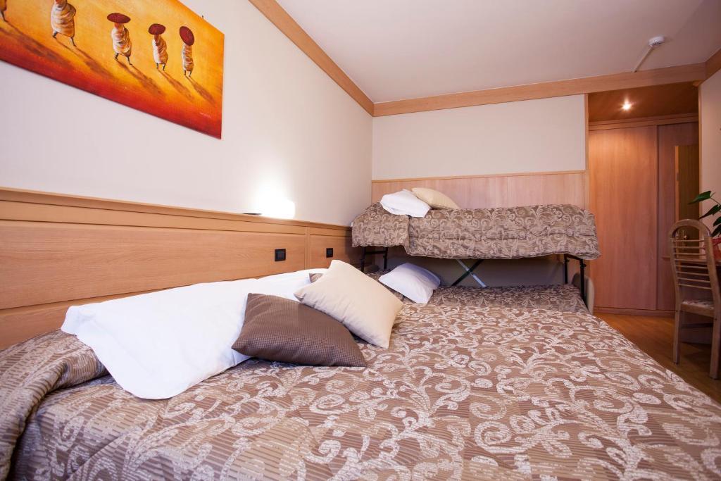 Hotel Vittoria Folgaria Oda fotoğraf